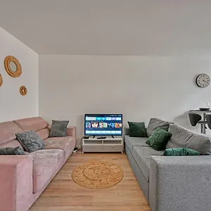L'escale-proche Tricastin-netflix-wifi Apartment Lapalud